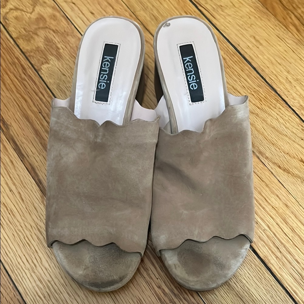 Kensie Tan Mules with Scalloped Edge